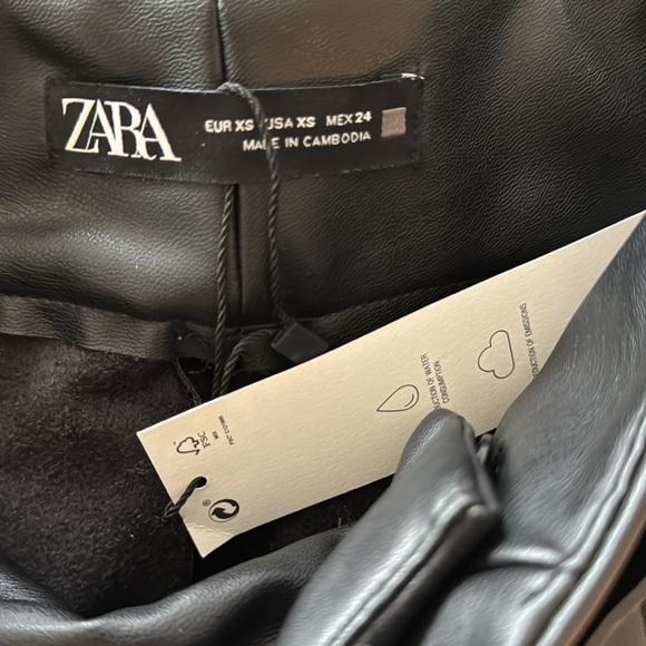 ZARA FAUX LEATHER PANT in BLACK - Picture 6 of 7